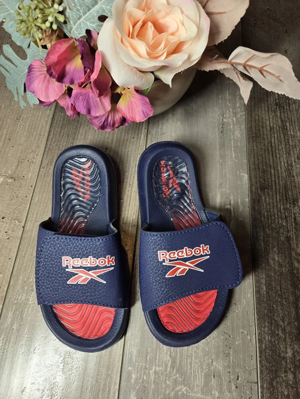 Reebok Kids Navy & Red Slide Sandals – Size 1 Little Boy